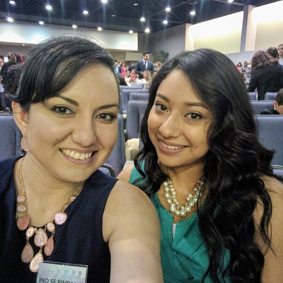 Meet your Posher, Adnira - Picture 6 of 8